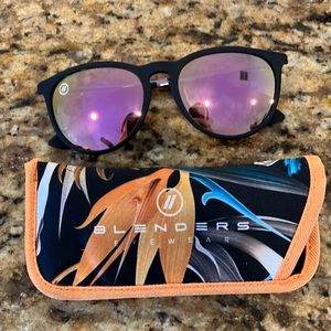 Blenders shades! Fun summer sunglasses! Lightly used